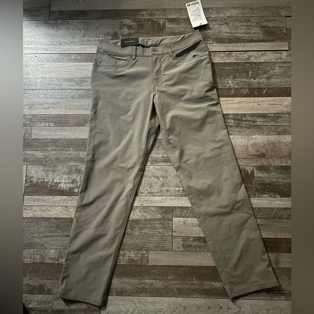 Men’s Lulu lemon ABC Pant Classic 33” x 32”L